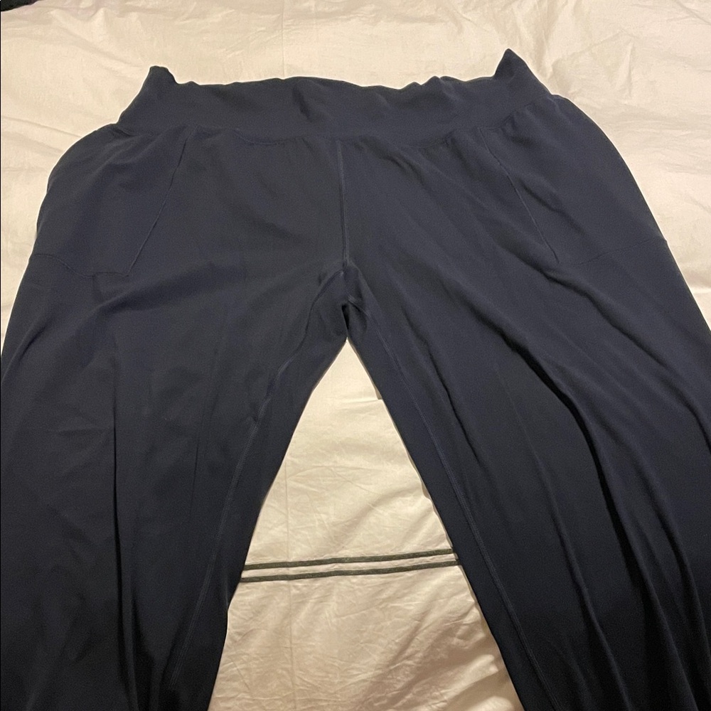 Navy Athleta Salutation Jogger Pants